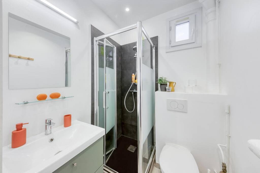 Apartment Au Quai De Seine De Paris Appartement- T2