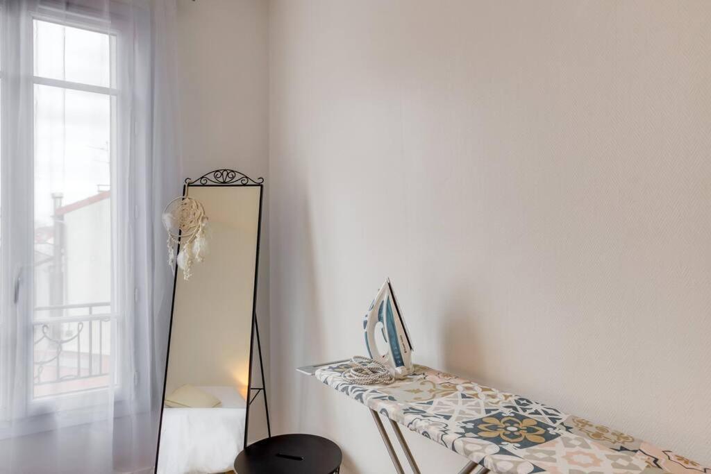 Apartment Au Quai De Seine De Paris Appartement- T2